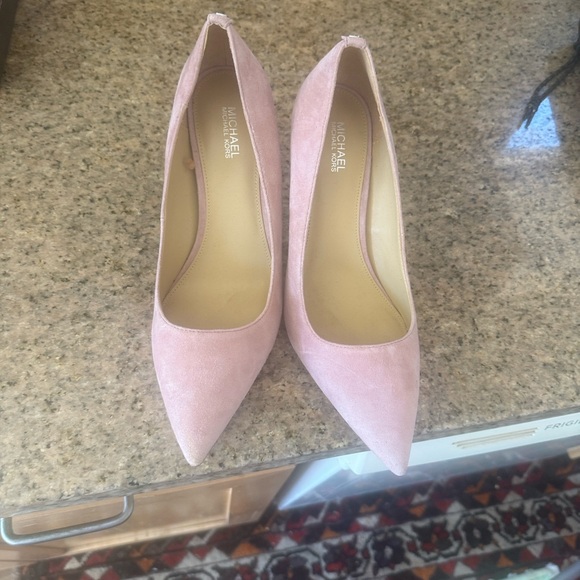 Michael Kors Blush Pink Pointed Toe Pump, size 8 - Picture 6 of 9